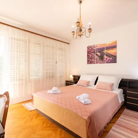 Apartman Nadia Apartment